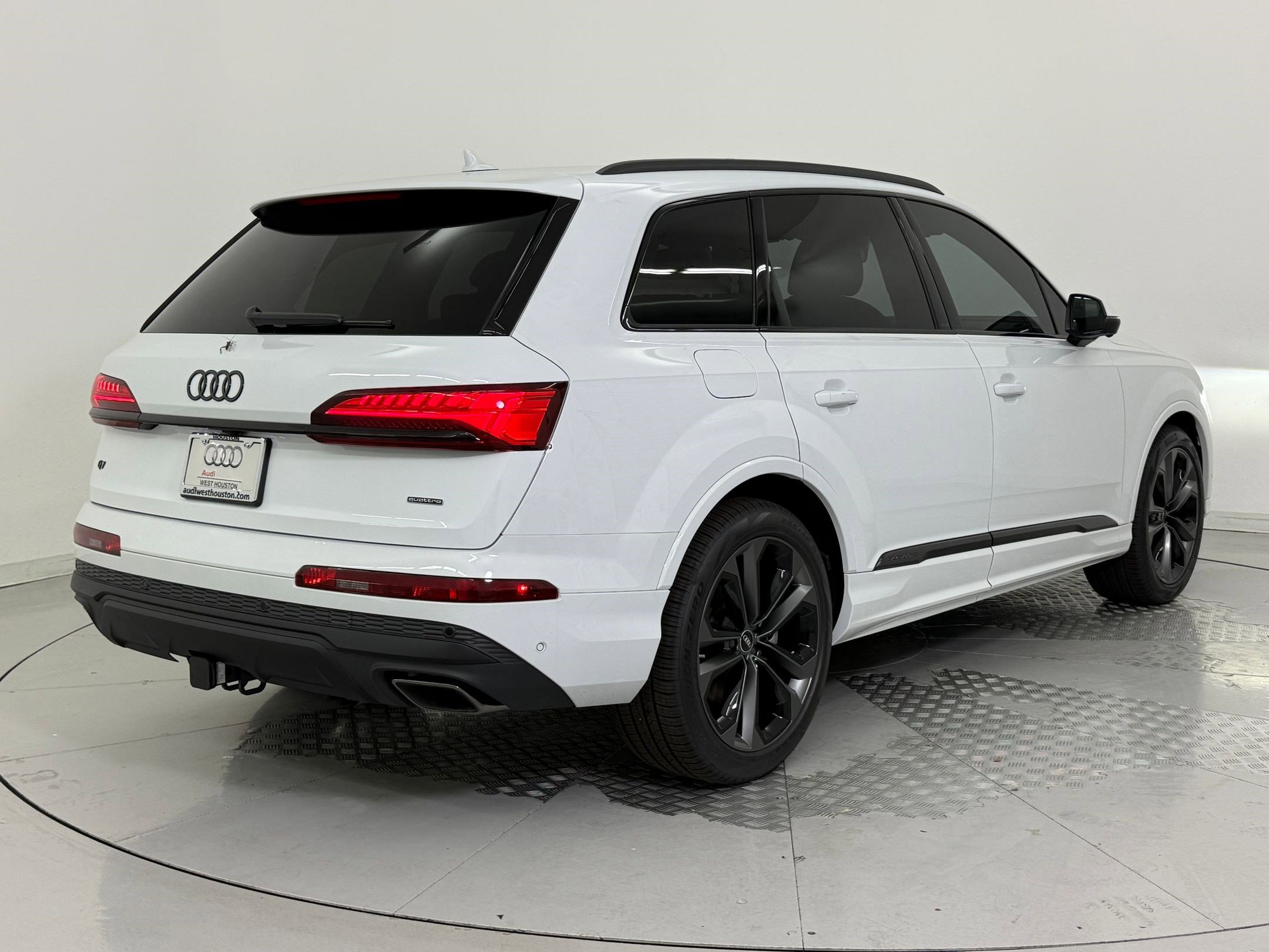 New 2026 Audi Q7 3.0T Premium Plus AWD/4WD image 9