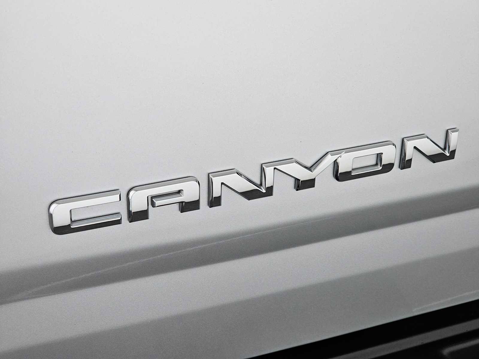 Used 2016 GMC Canyon SLE w/ Trailering Package image 14