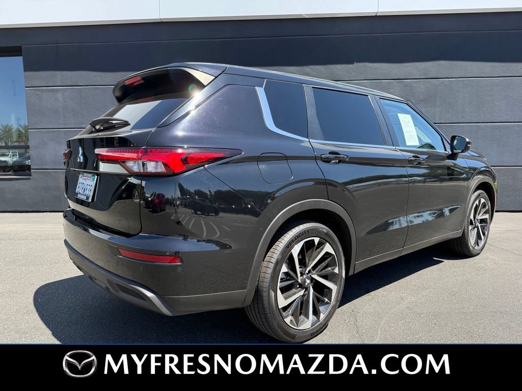 Used 2022 Mitsubishi Outlander ES FWD image 11
