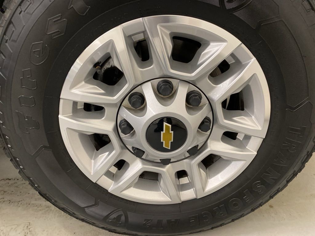 Used 2024 Chevrolet Silverado 2500 LT image 24