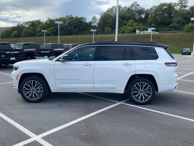 New 2025 Jeep Grand Cherokee L Summit AWD/4WD image 4