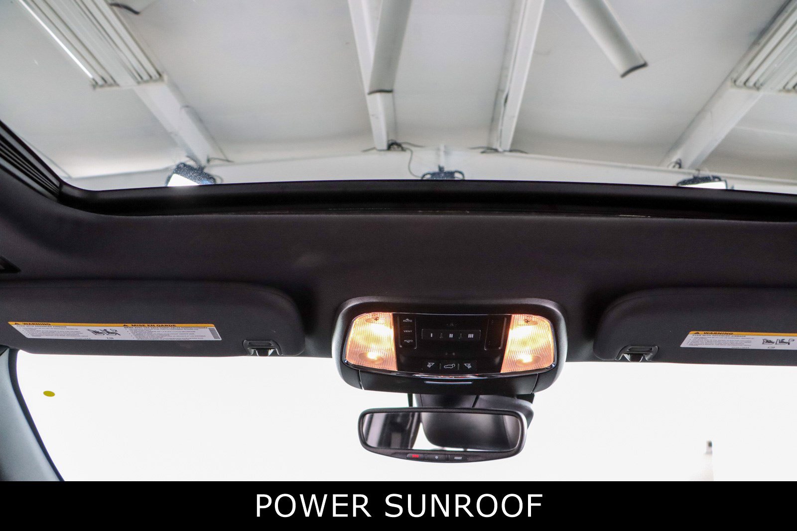 Used 2020 Jeep Grand Cherokee Altitude image 21