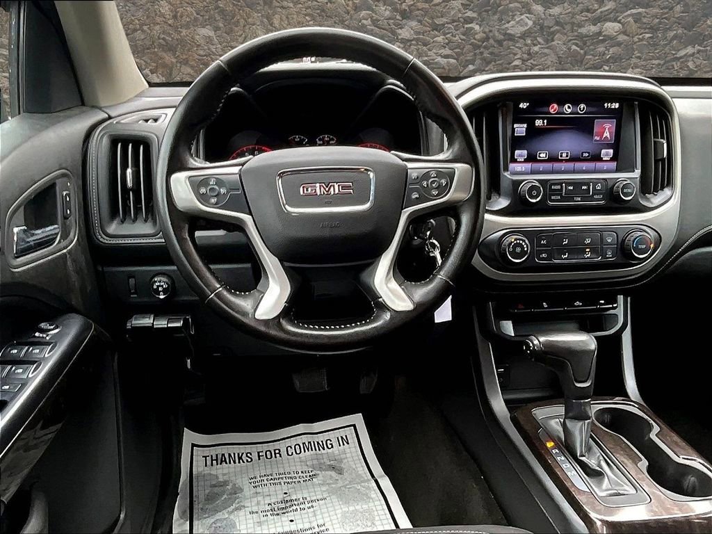 Used 2015 GMC Canyon SLE image 5