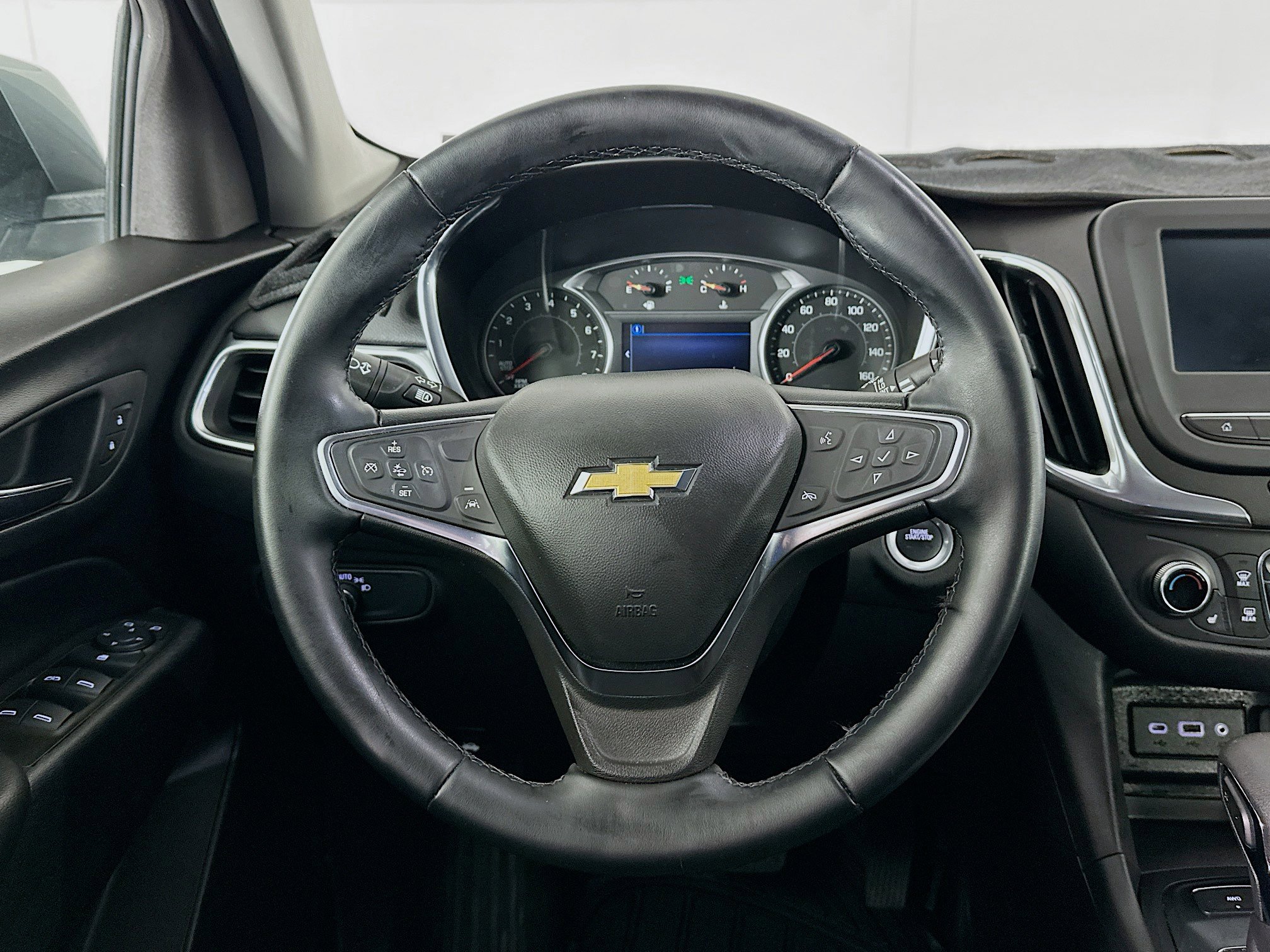 Used 2024 Chevrolet Equinox LT image 18