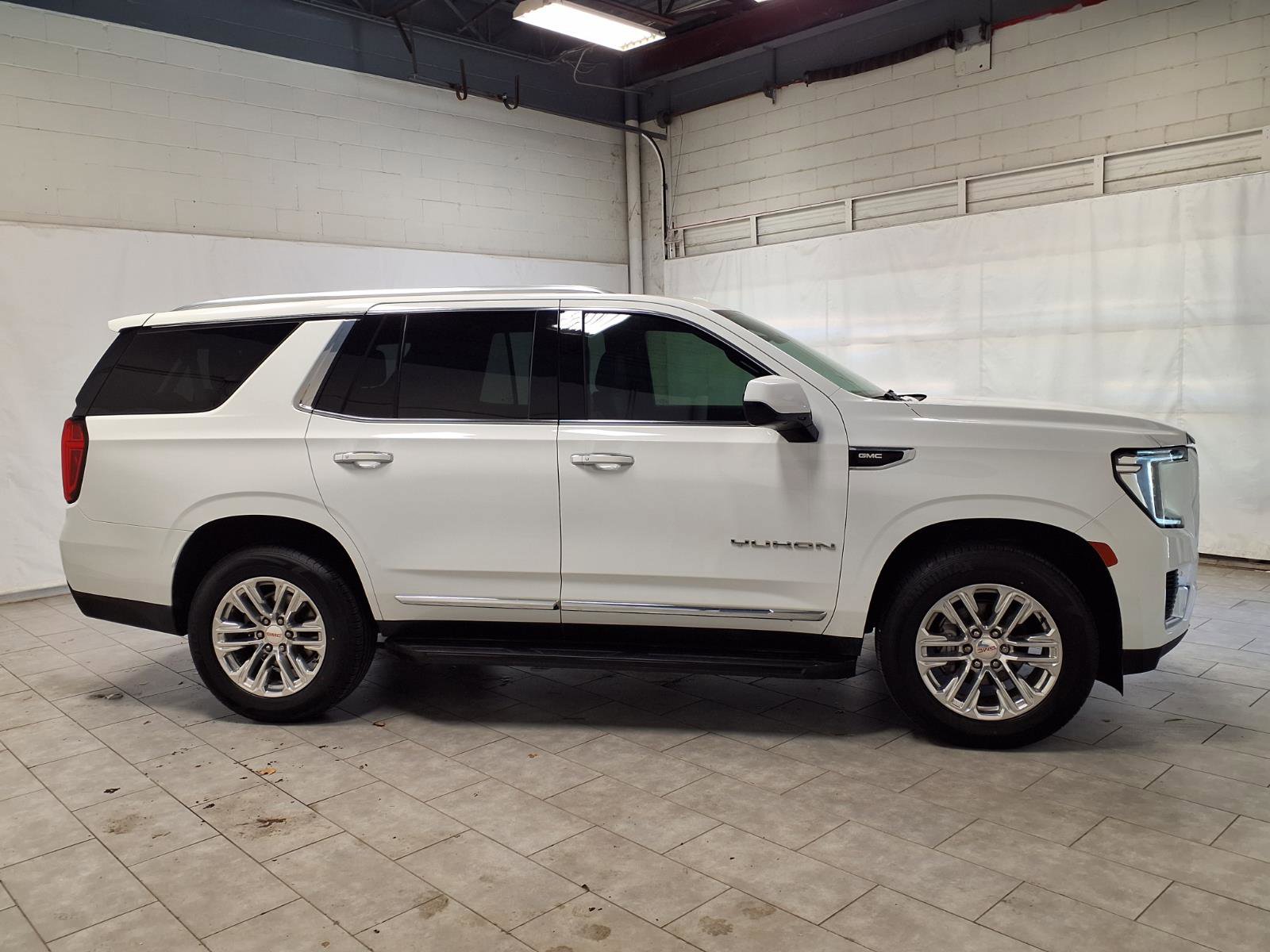 Used 2022 GMC Yukon SLT image 10
