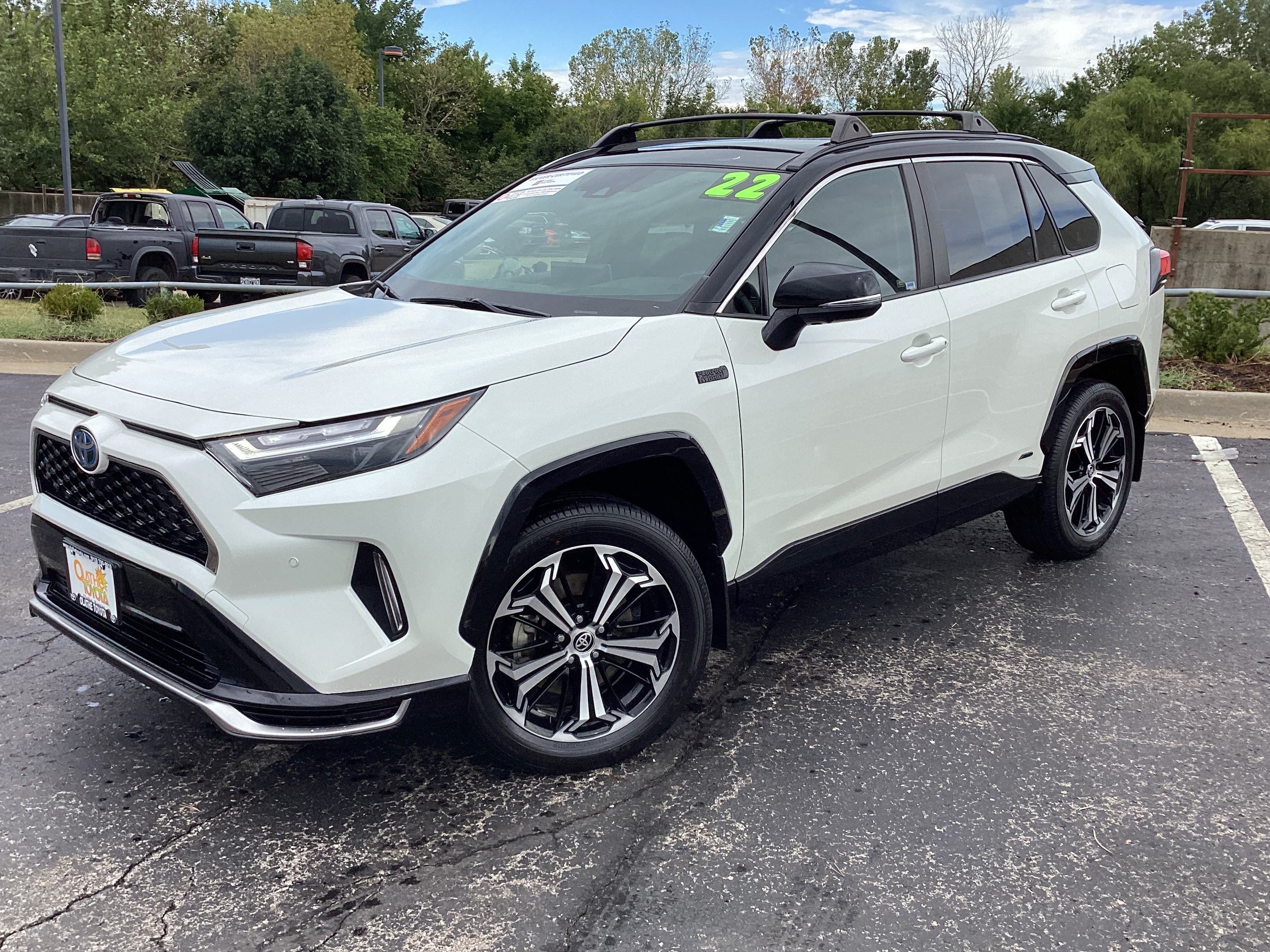 Certified 2022 Toyota RAV4 XSE w/ Premium Package AWD/4WD image 2