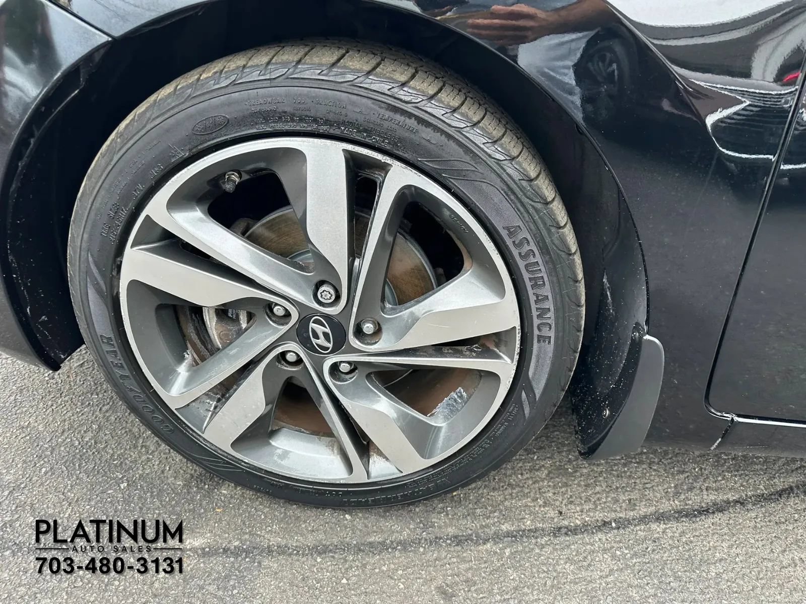 Used 2014 Hyundai Elantra Limited w/ Option Group 03 FWD image 20