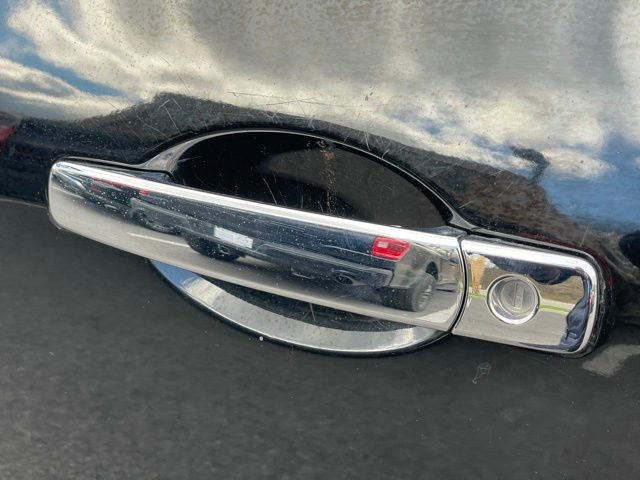 Used 2012 Nissan Rogue S image 23