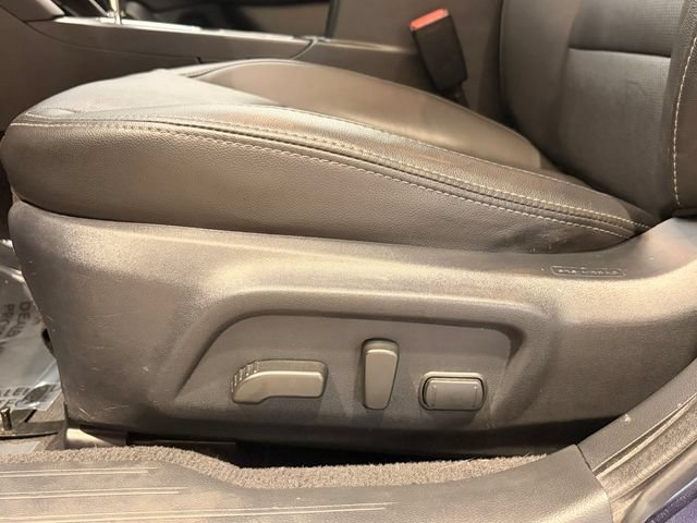 Used 2016 Subaru Outback 2.5i Limited AWD/4WD image 13