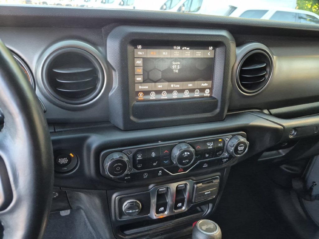 Used 2021 Jeep Wrangler Sport AWD/4WD image 18