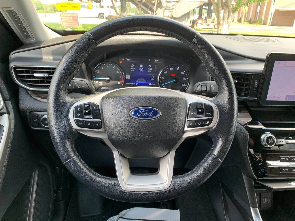 Used 2022 Ford Explorer Limited RWD image 13