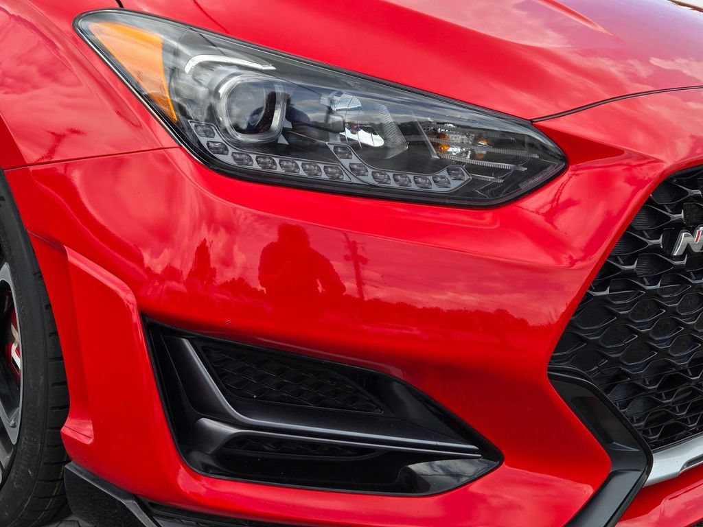 Used 2022 Hyundai Veloster N FWD image 2
