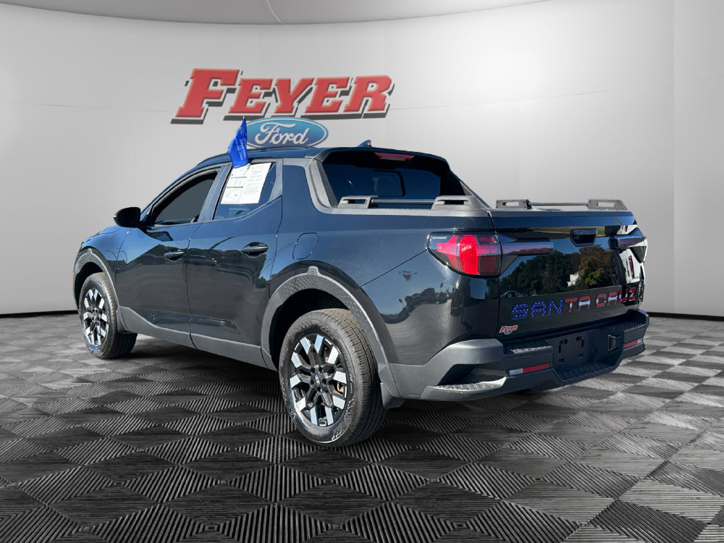 Used 2025 Hyundai Santa Cruz SEL AWD/4WD image 3