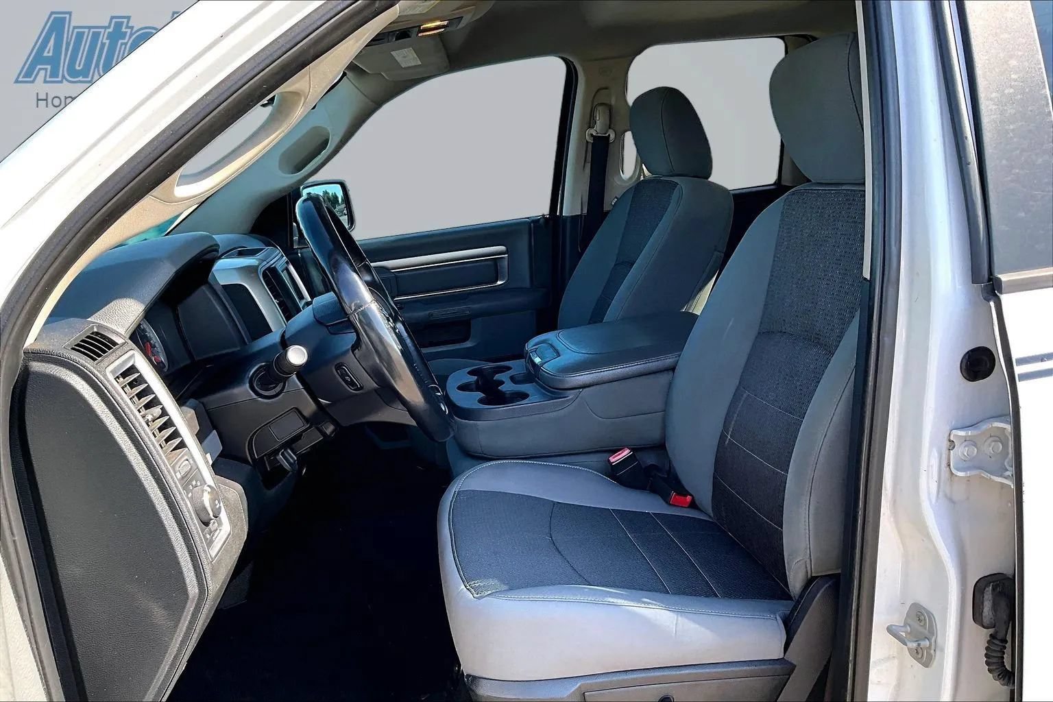 Used 2014 RAM 1500 Classic SLT RWD image 21