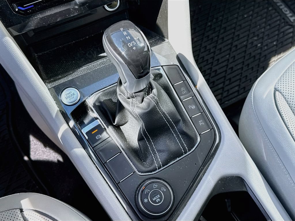 Certified 2023 Volkswagen Tiguan SEL R-Line AWD/4WD image 19