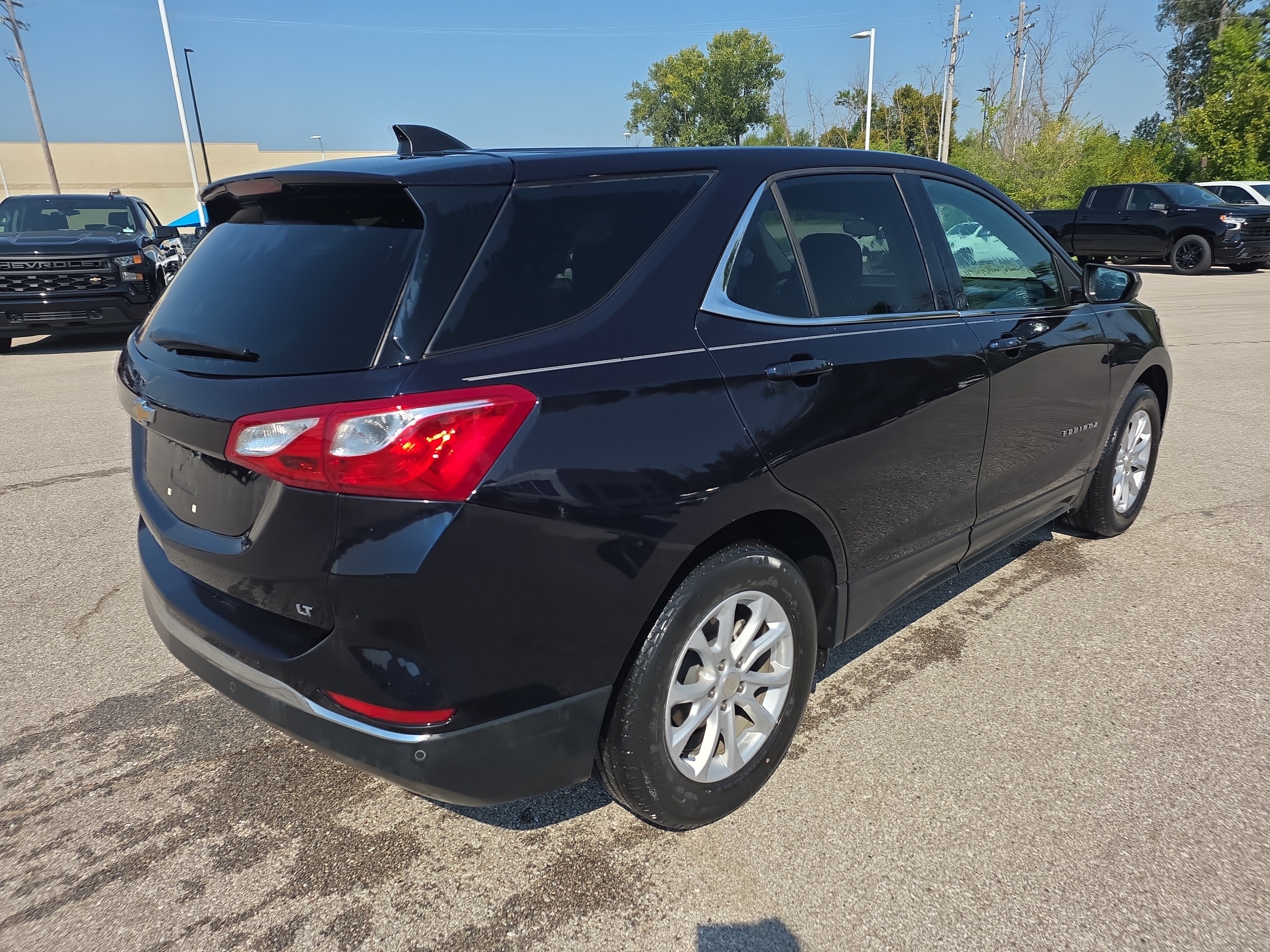 Used 2020 Chevrolet Equinox LT FWD image 4