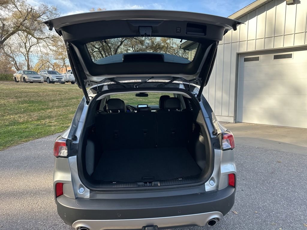 Used 2022 Ford Escape Titanium w/ Titanium Elite Package image 23