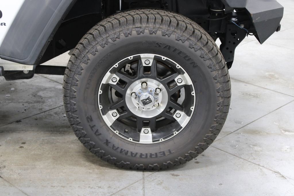 Used 2021 Jeep Gladiator Sport image 13