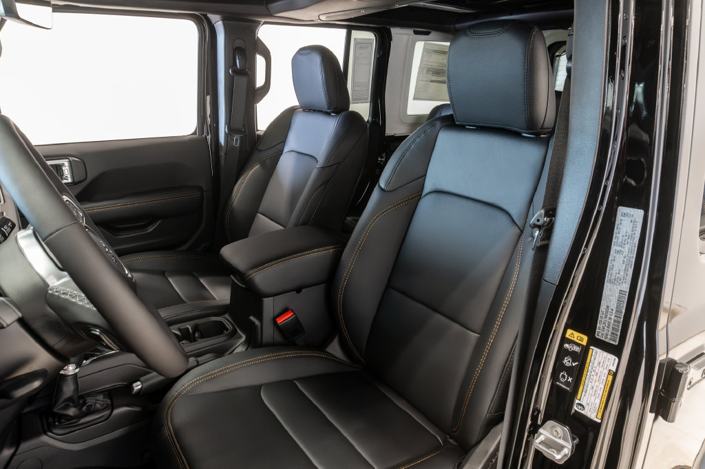 New 2027 Jeep Wrangler Unlimited Sahara AWD/4WD image 9