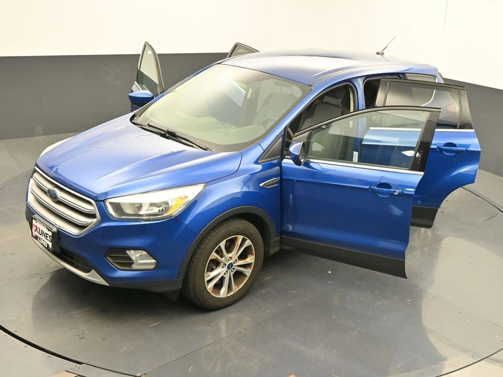 Used 2017 Ford Escape SE image 53