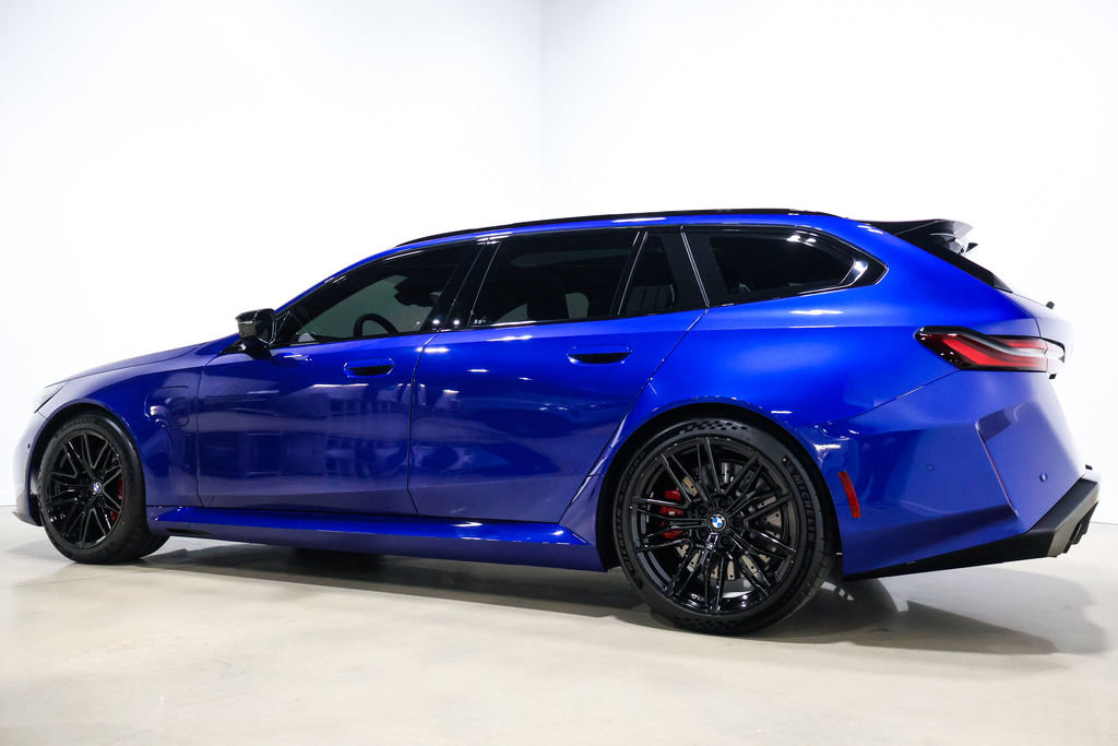 Used 2025 BMW M5 Touring image 21