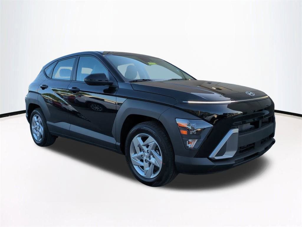 New 2026 Hyundai Kona SE image 2