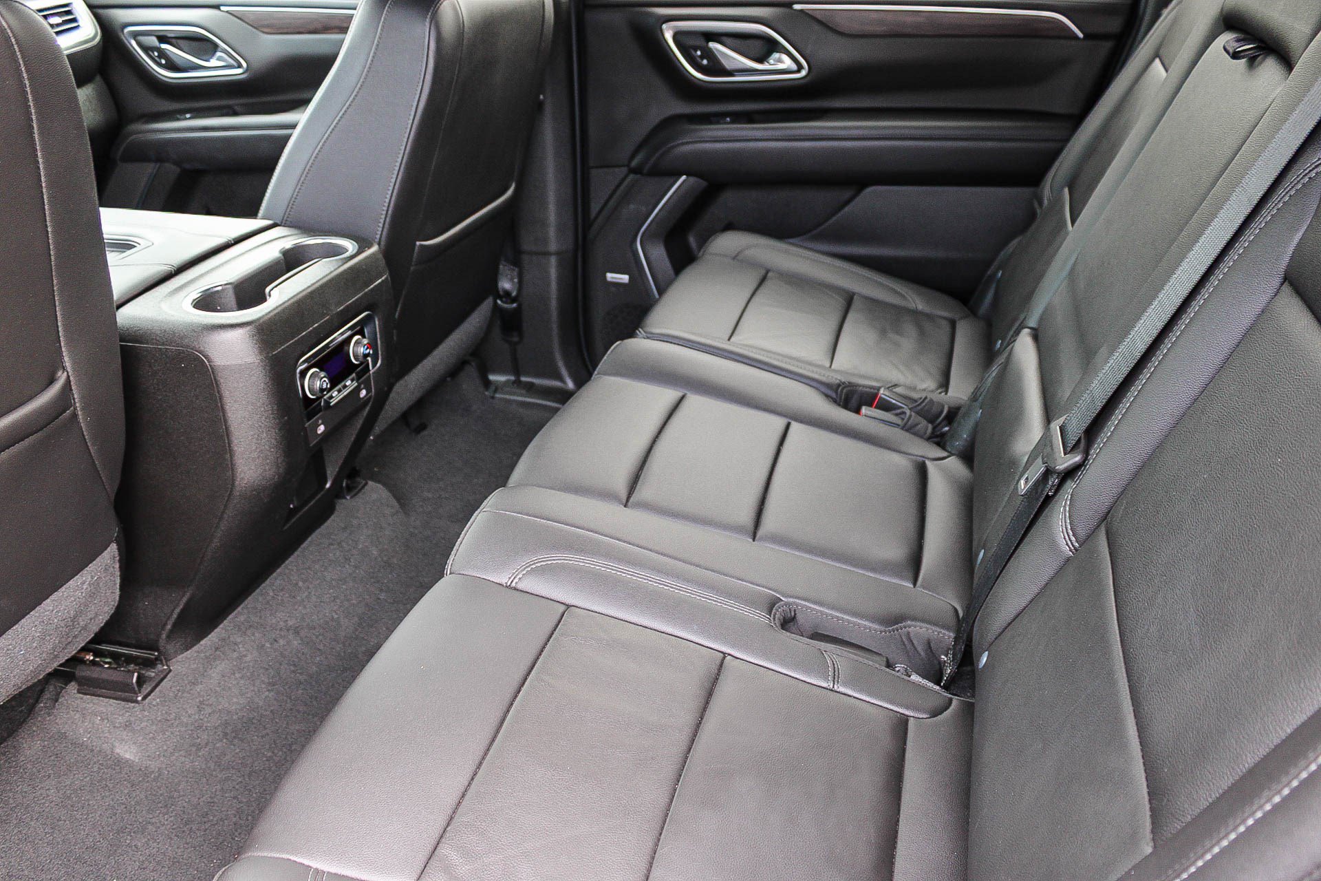 Used 2021 Chevrolet Suburban LT image 19