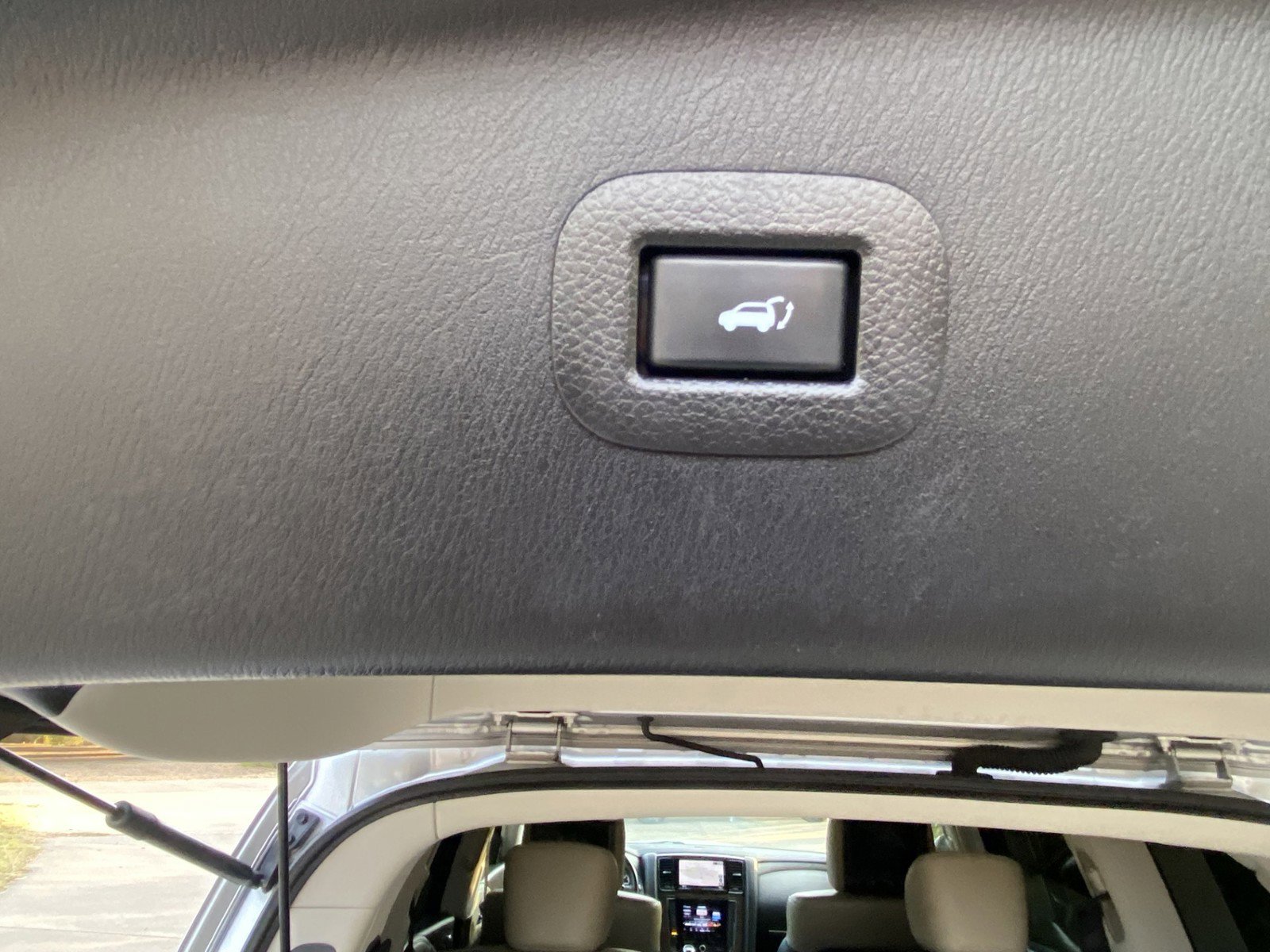 Used 2021 INFINITI QX80 Premium Select w/ All-Season Package image 22