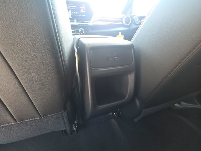 New 2026 Chevrolet Trax RS w/ Sunroof Package image 32