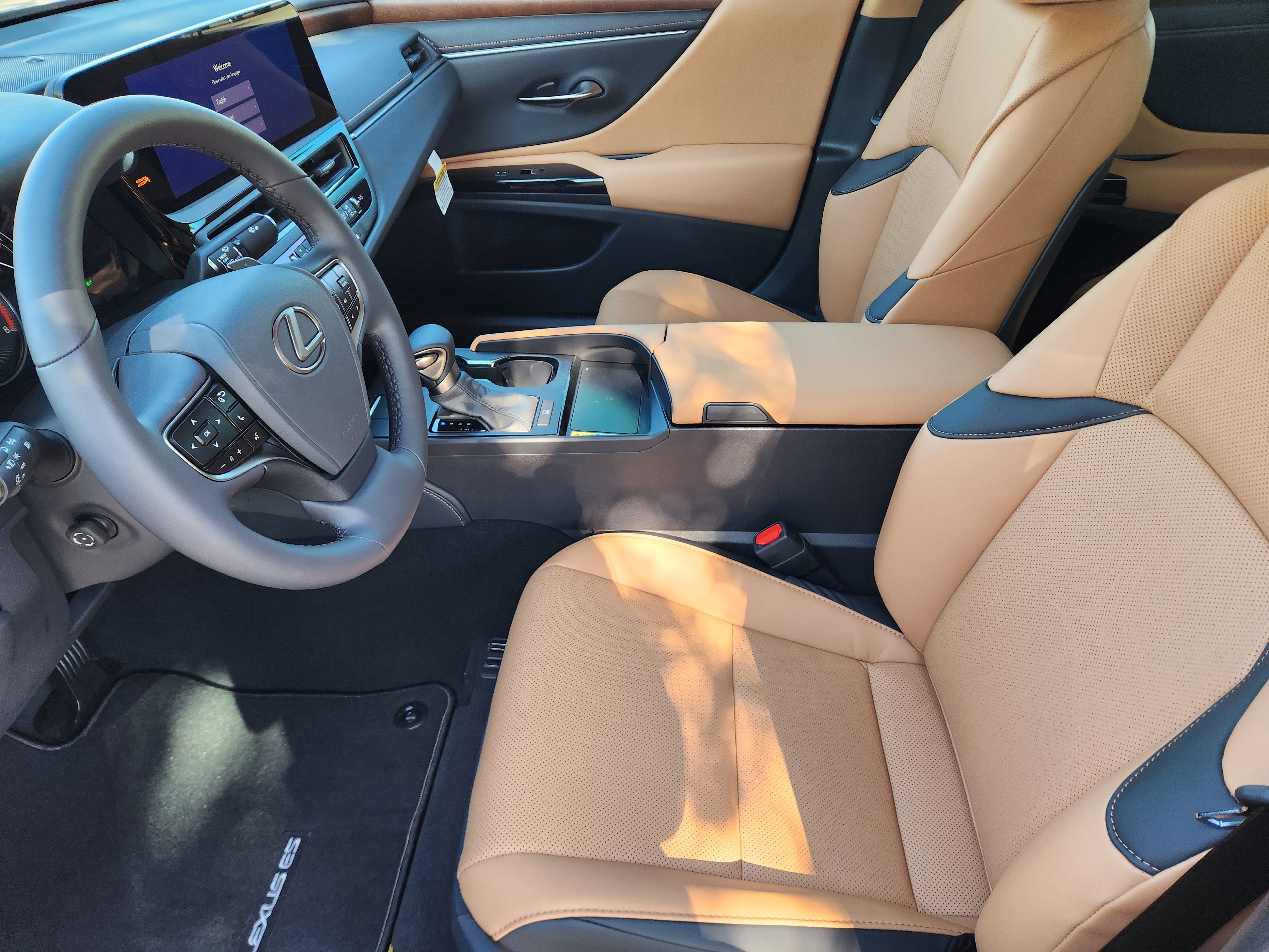 New 2025 Lexus ES 350 w/ Premium Package image 9