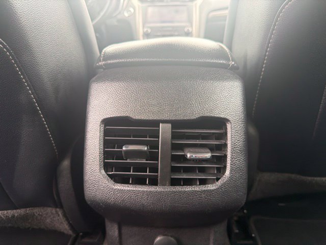 Used 2020 Ford Fusion SEL FWD image 16