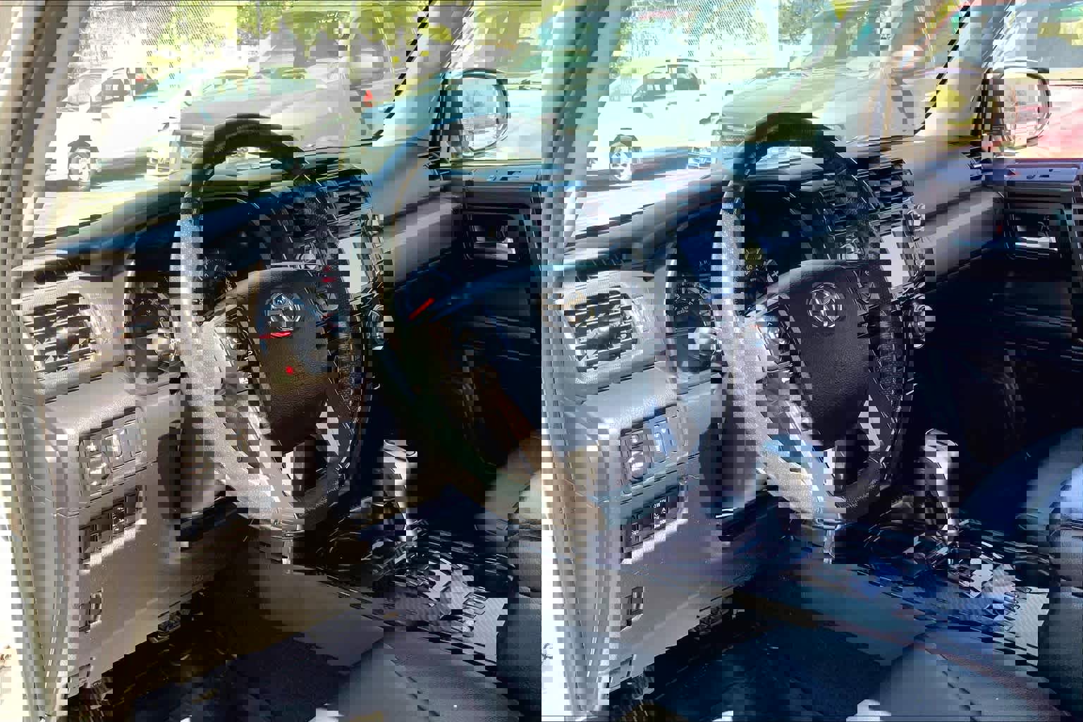 Used 2018 Toyota 4Runner TRD Off-Road Premium image 17