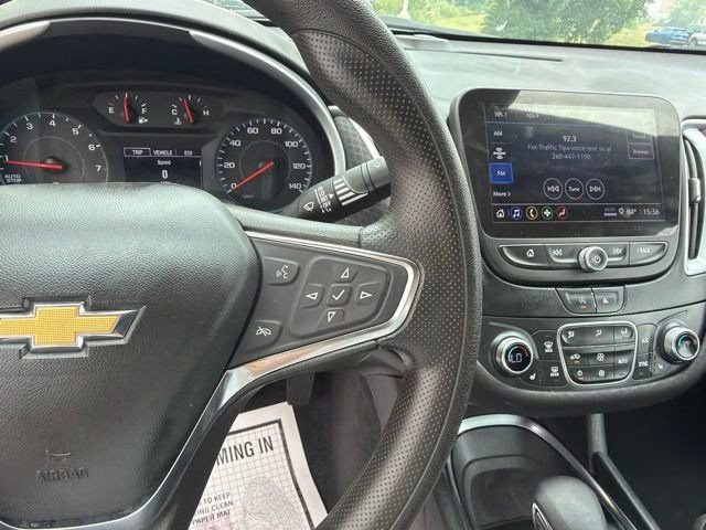 Used 2023 Chevrolet Malibu LT FWD image 18