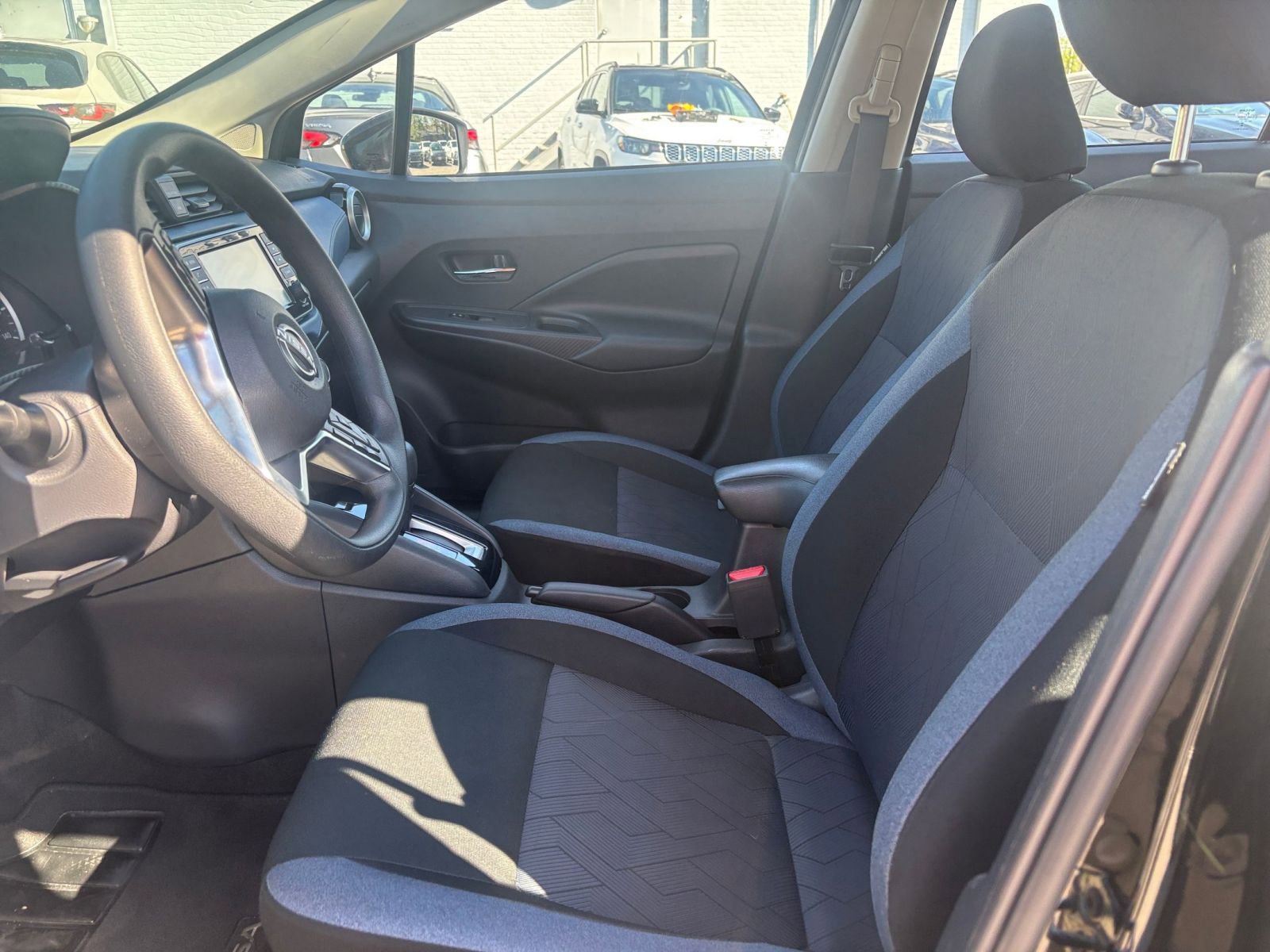 Used 2025 Nissan Versa SV image 24