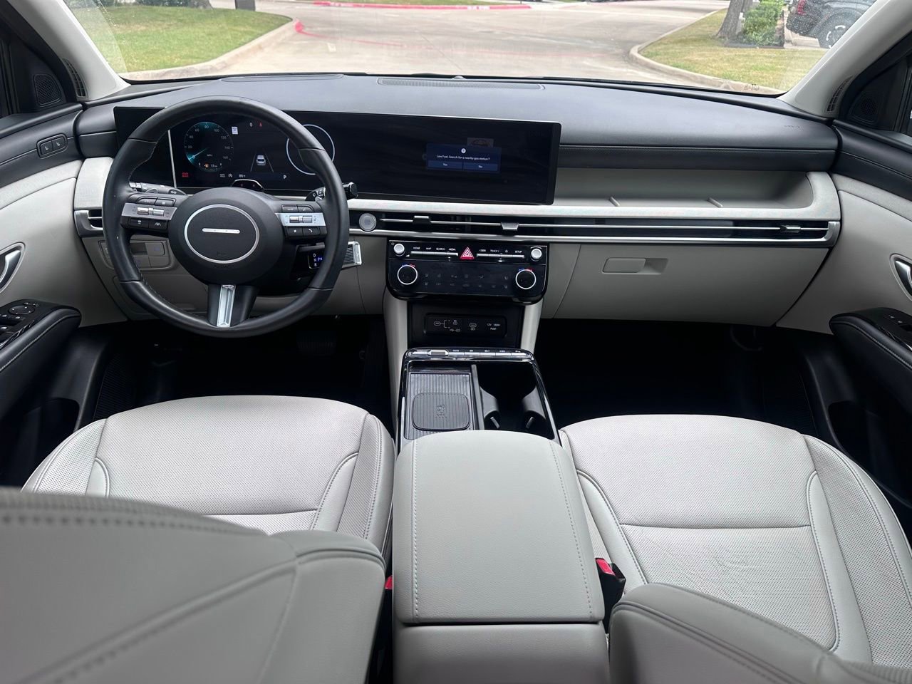 Used 2025 Hyundai Tucson Limited image 19