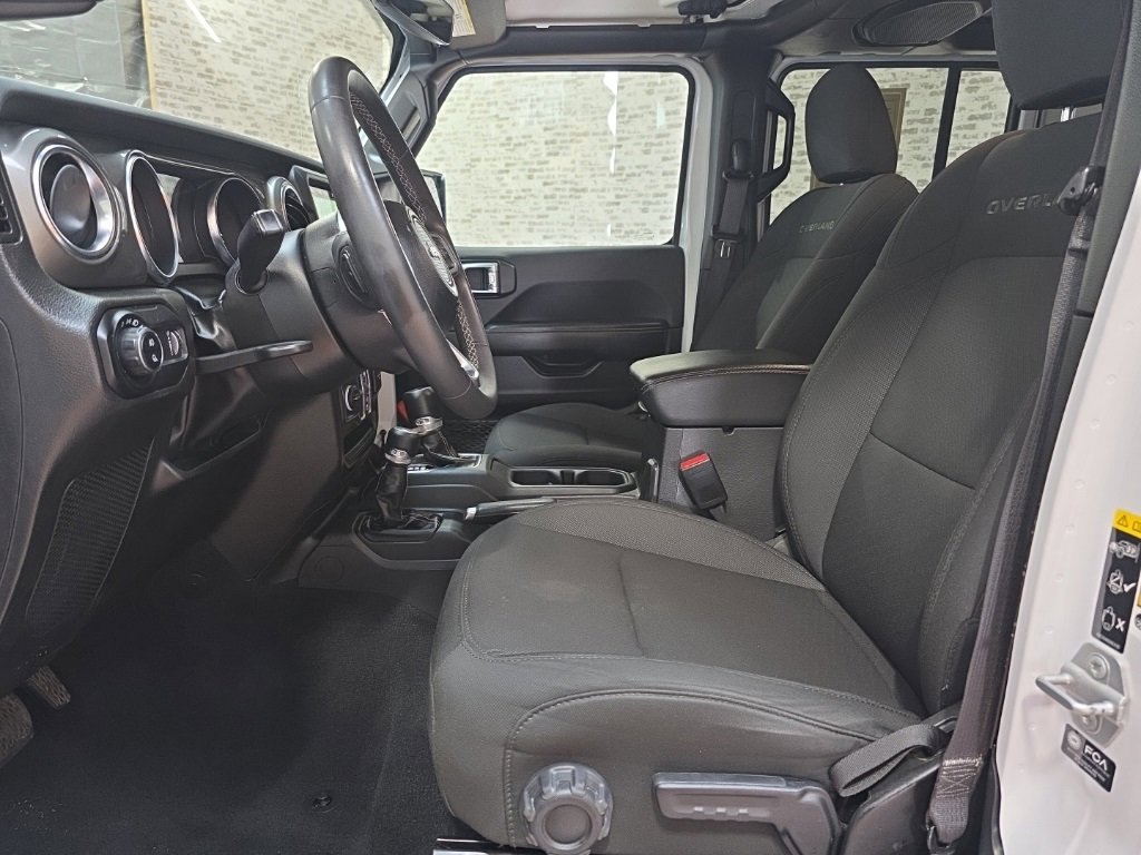 Used 2023 Jeep Gladiator Overland image 28