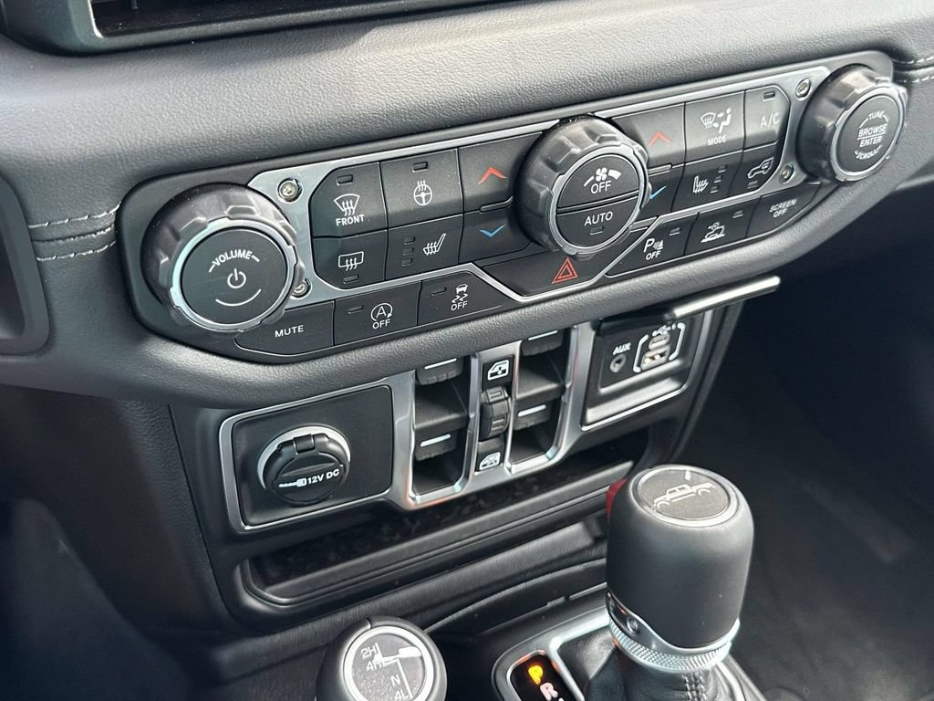 New 2026 Jeep Gladiator Mojave AWD/4WD image 16
