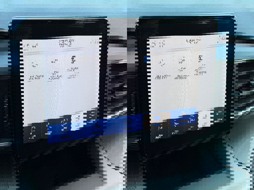 Certified 2022 Ford Explorer XLT w/ Equipment Group 202A image 36