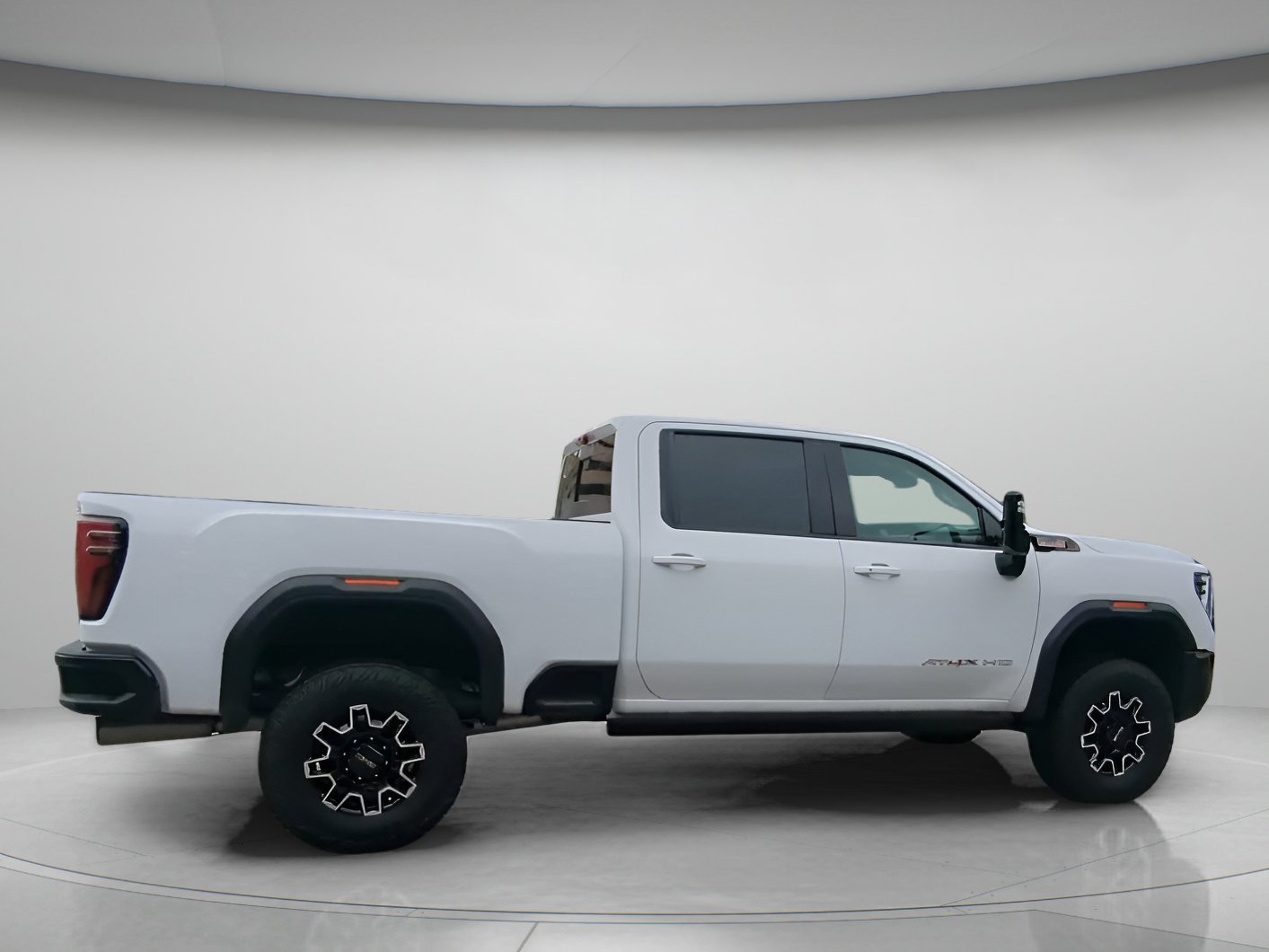 Used 2024 GMC Sierra 2500 AT4X AWD/4WD image 30