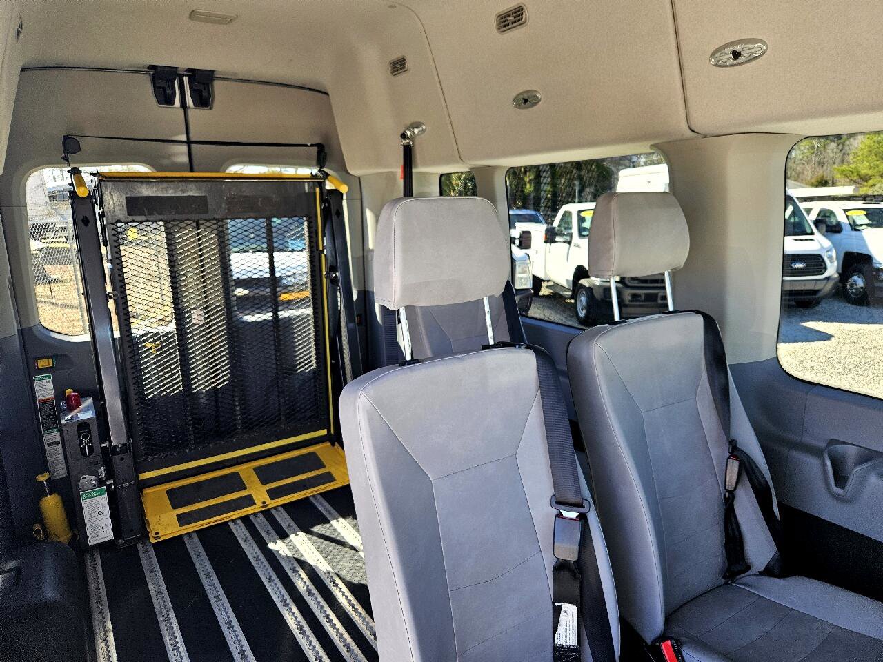 Used 2019 Ford Transit 350 XL image 27