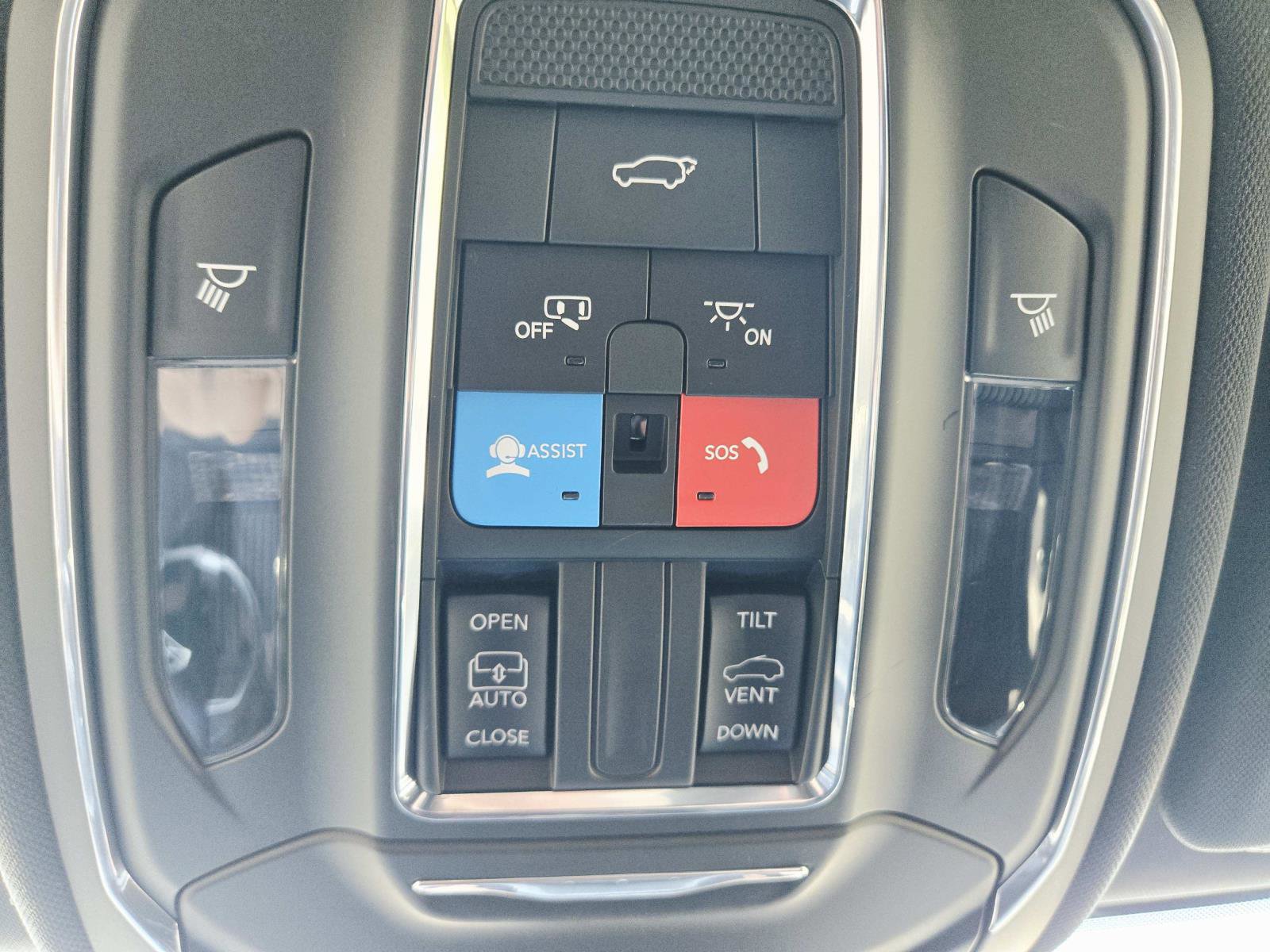 Used 2024 Jeep Grand Cherokee L Altitude AWD/4WD image 37