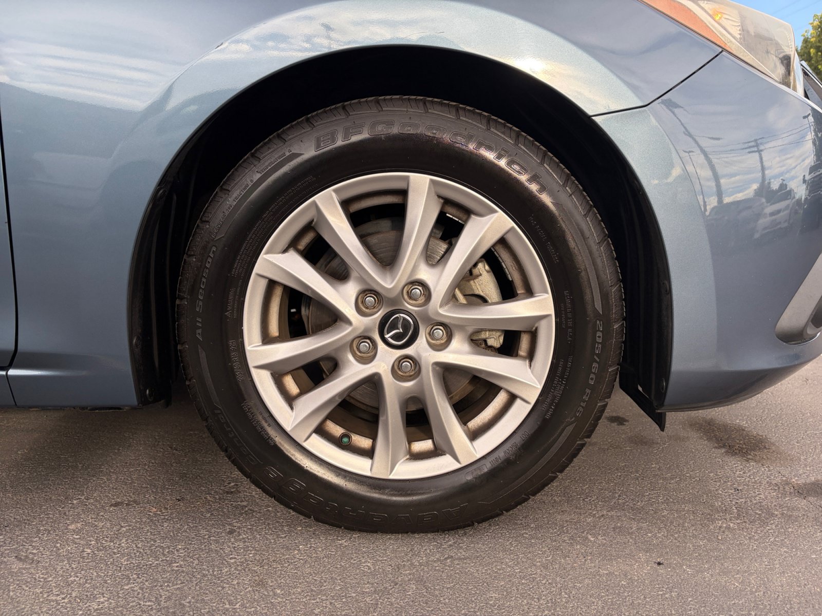 Used 2015 MAZDA MAZDA3 i Touring w/ Technology Package FWD image 29