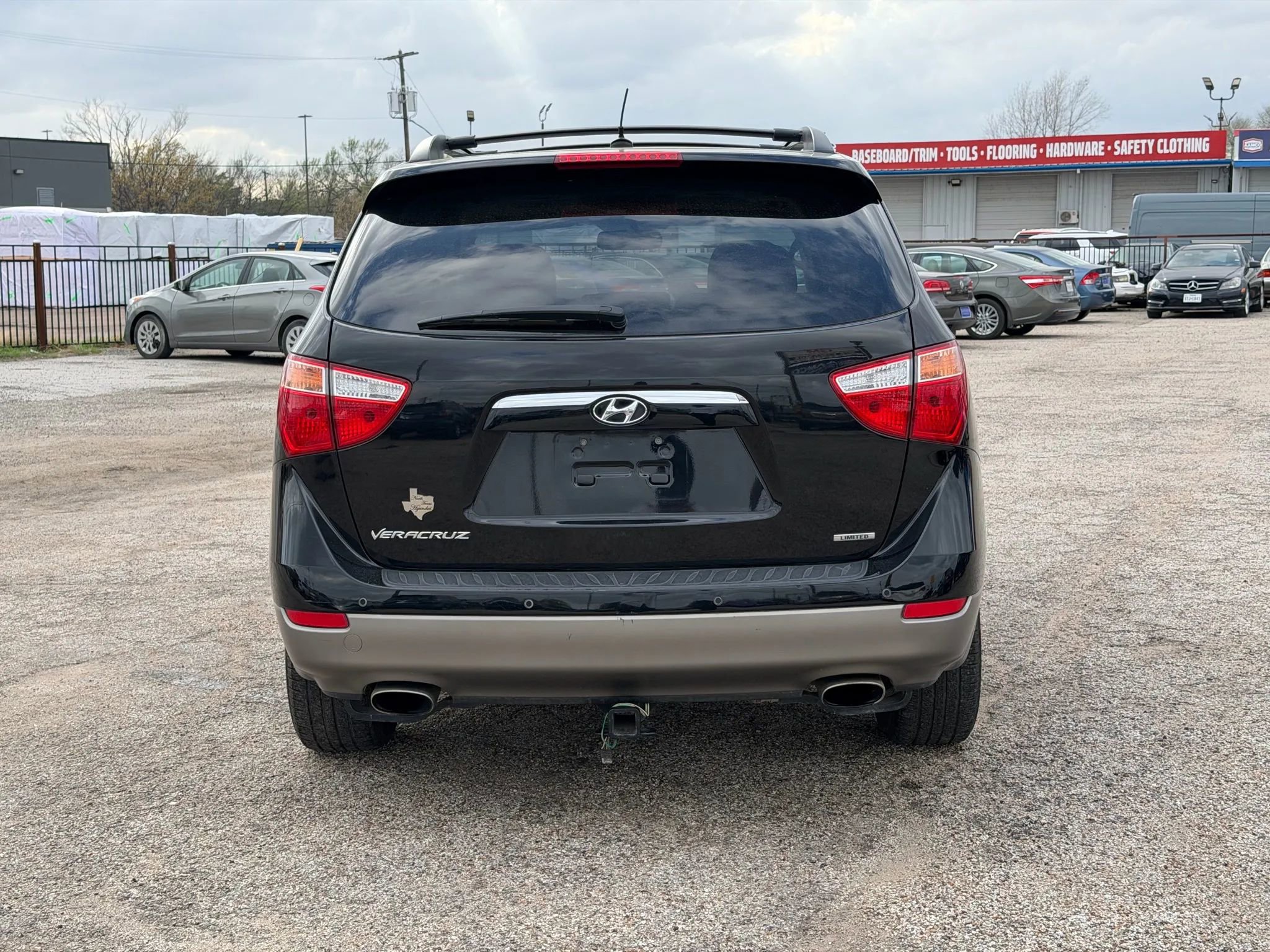 Used 2012 Hyundai Veracruz Limited w/ Entertainment Pkg image 6