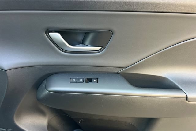 Certified 2025 Hyundai Kona Limited AWD/4WD image 22