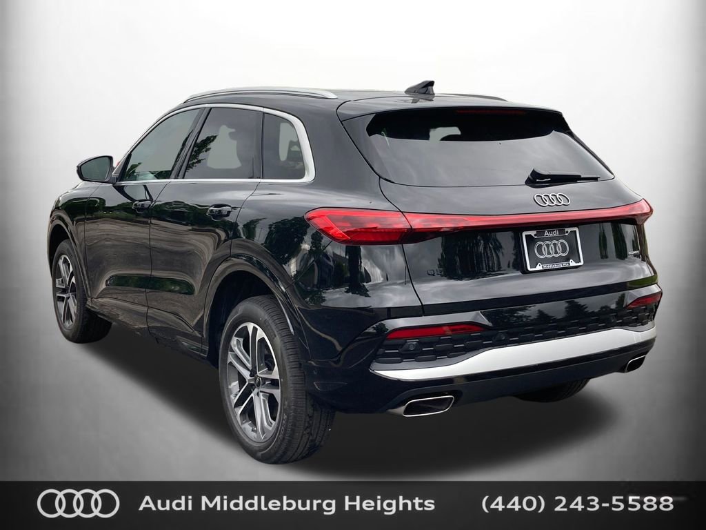 Certified 2025 Audi Q5 Premium Plus w/ Premium Plus image 9