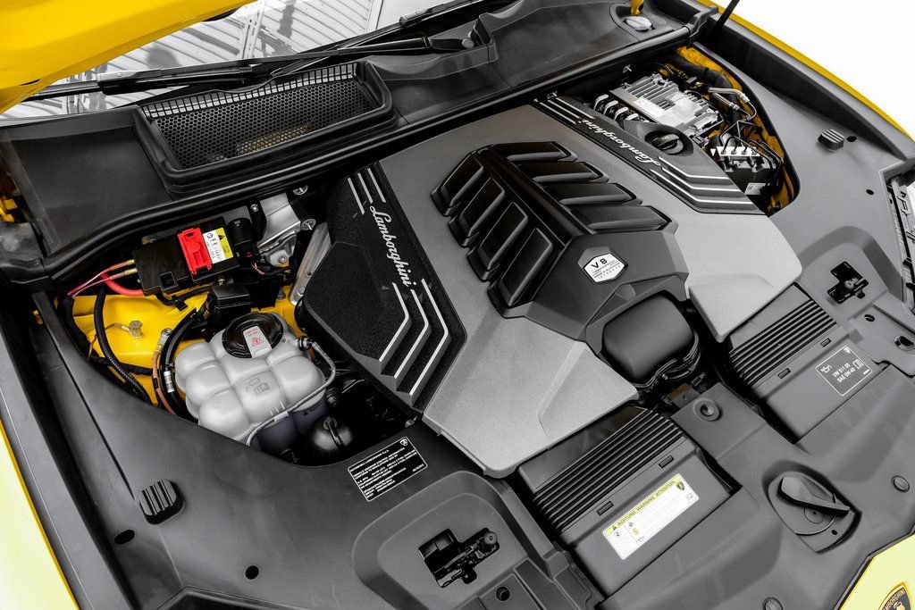 Used 2022 Lamborghini Urus AWD/4WD image 45