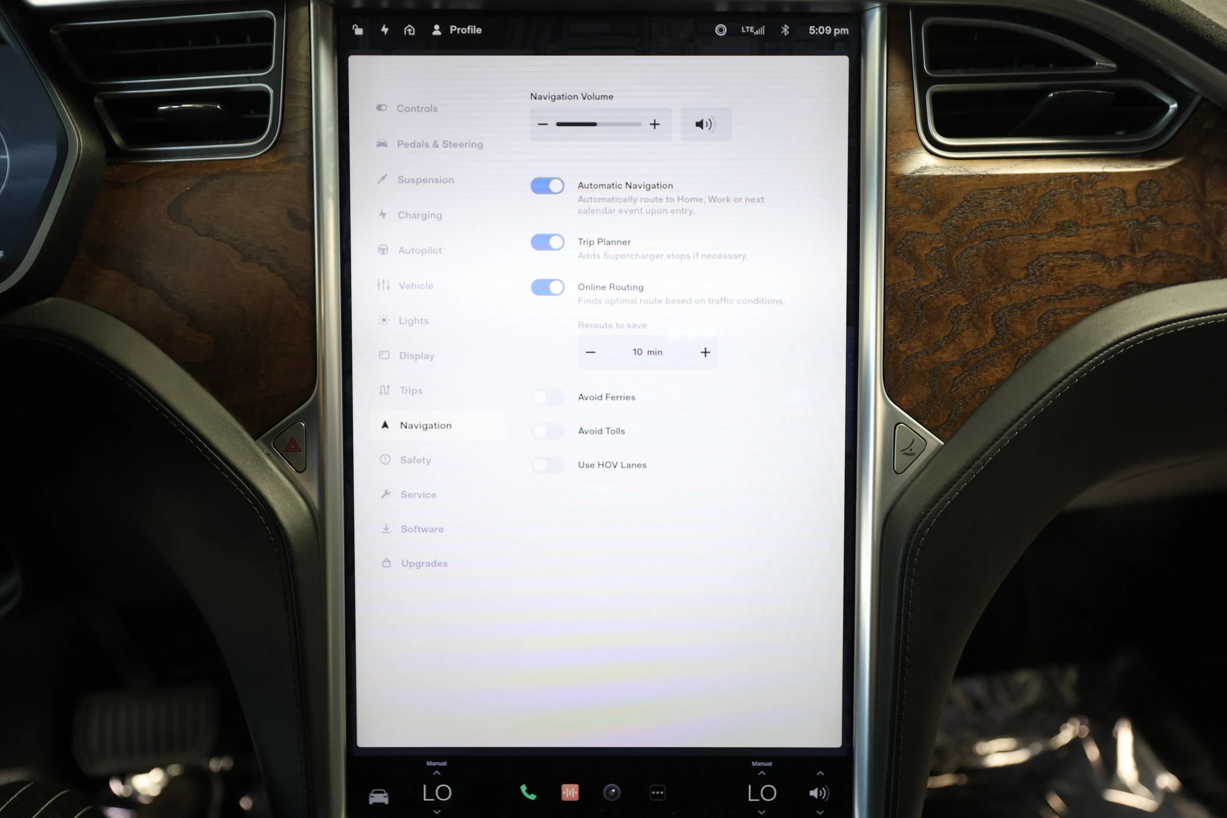 Used 2017 Tesla Model X 90D AWD/4WD image 66