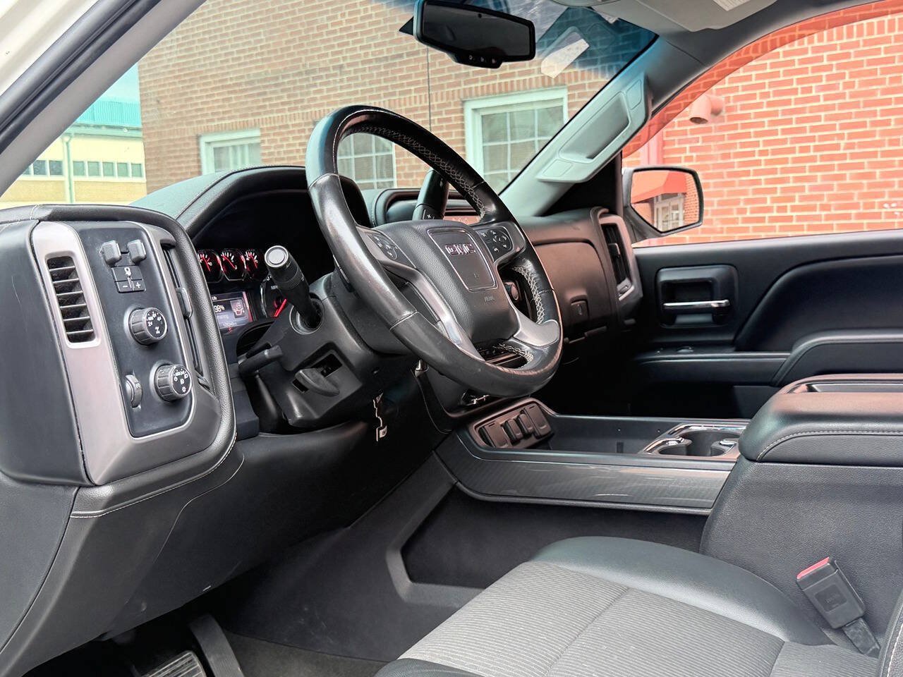 Used 2015 GMC Sierra 1500 SLE AWD/4WD image 16