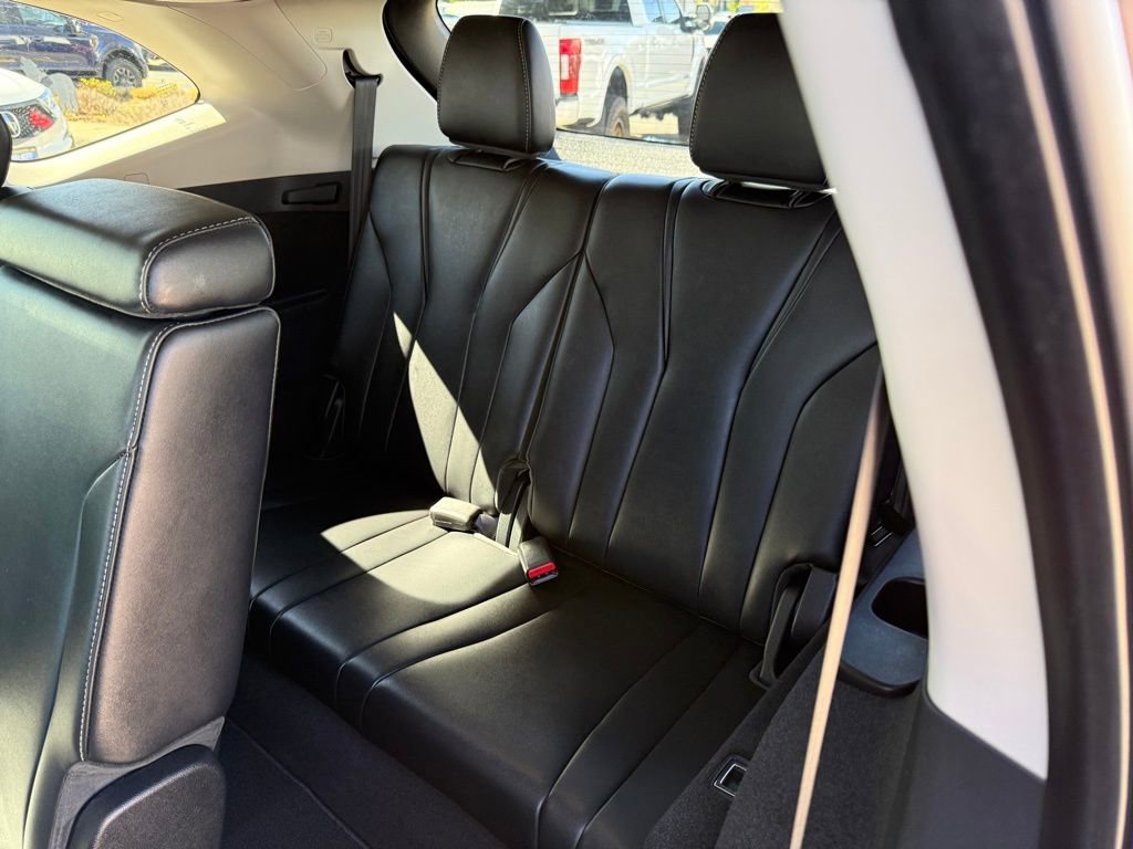 Used 2024 Acura MDX SH-AWD w/ Technology Package image 16
