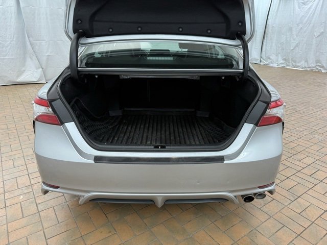 Used 2019 Toyota Camry SE image 7